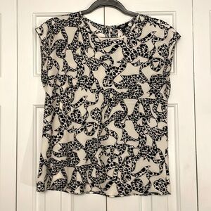 3 FOR $15 ‼️ NWT Express bow print top
